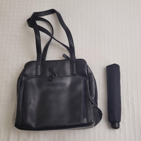 Worthington black leather shoulder bag with umbrella accessory - Picture 3 of 10
